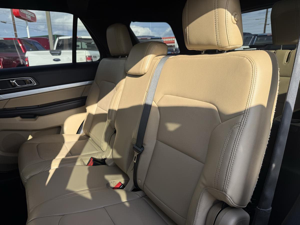 Used 2016 Ford Explorer XLT in Yakima - Main Image