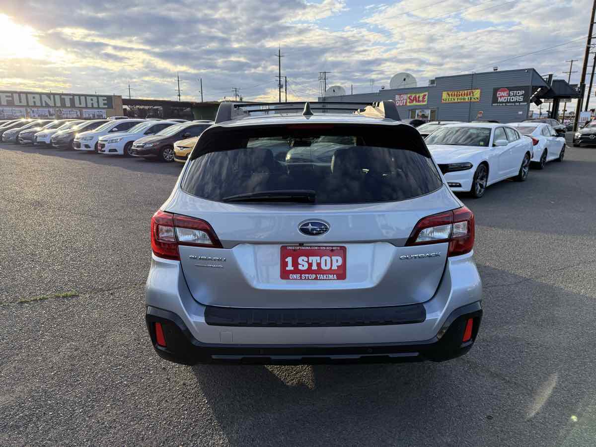 2018 Subaru Outback Limited - Photo 4