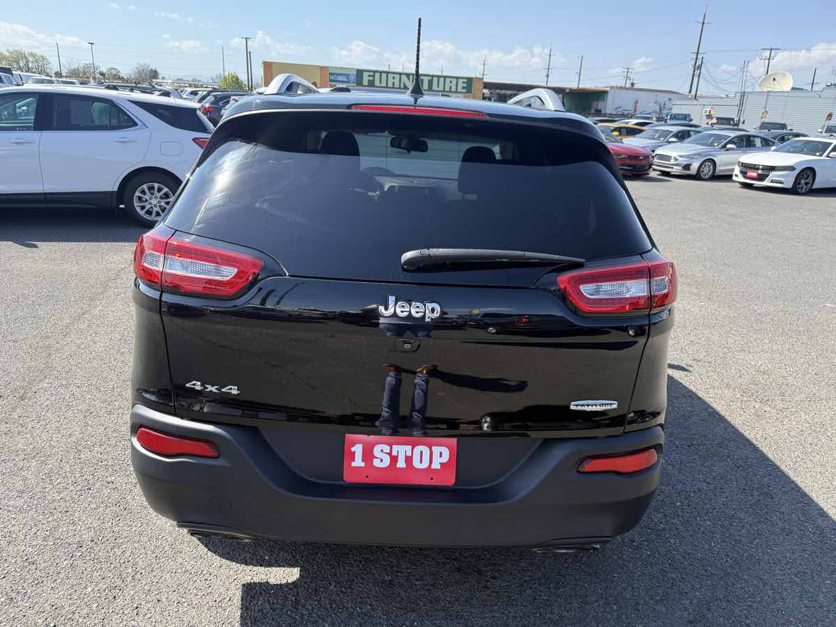2018 Jeep Cherokee Latitude - Photo 4