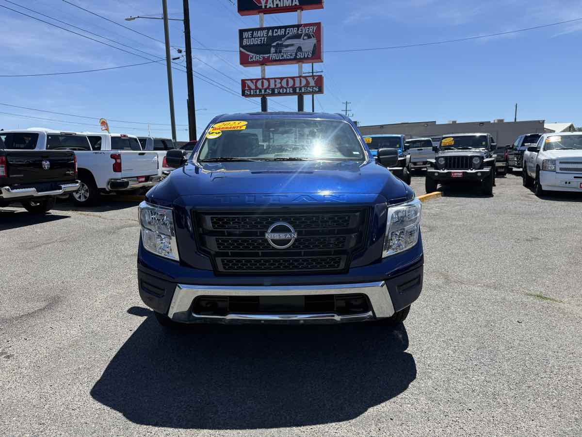 2023 Nissan Titan SV - Photo 2
