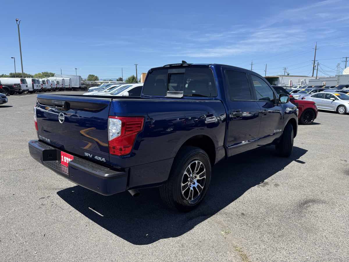 2023 Nissan Titan SV - Photo 6