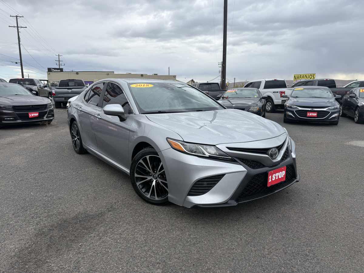 2019 Toyota Camry 2.5 Auto SE's photo