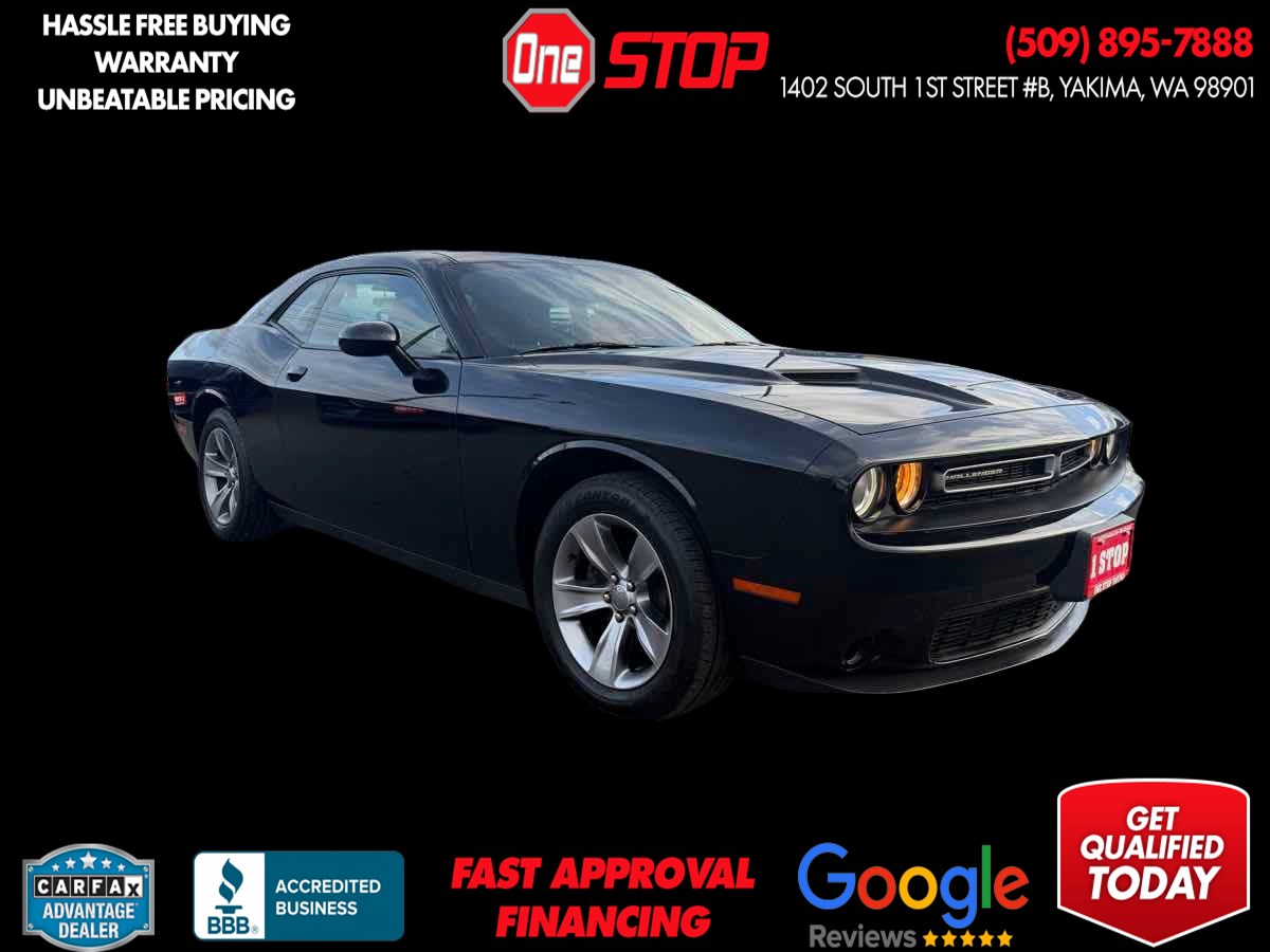 2019 Dodge Challenger SXT Auto's photo