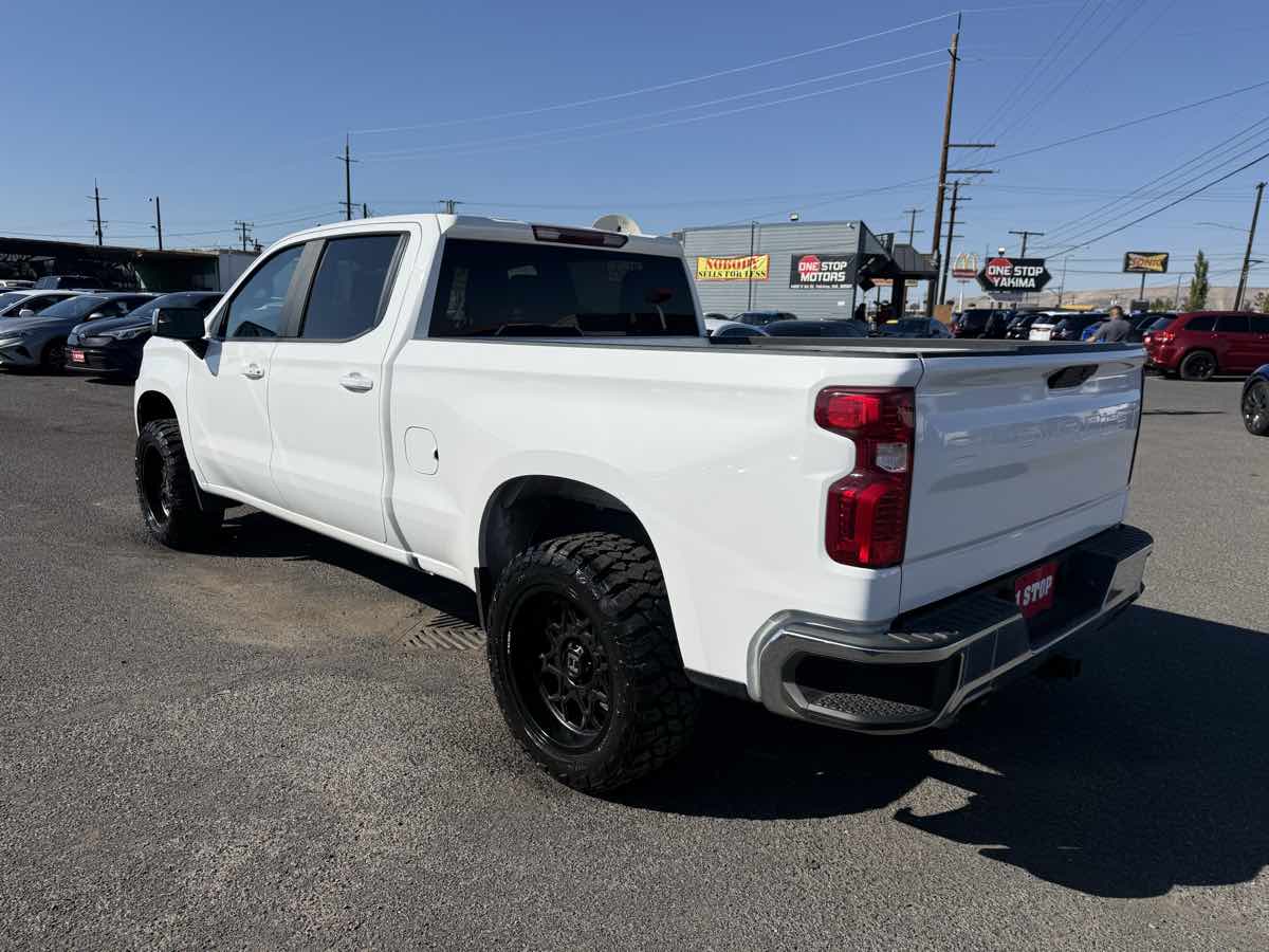 2020 Chevrolet Silverado 1500 LT - Photo 5
