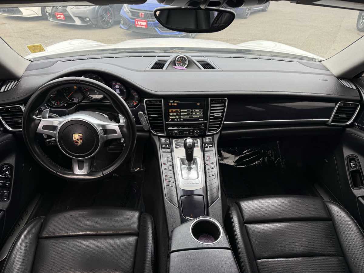 Photo 12