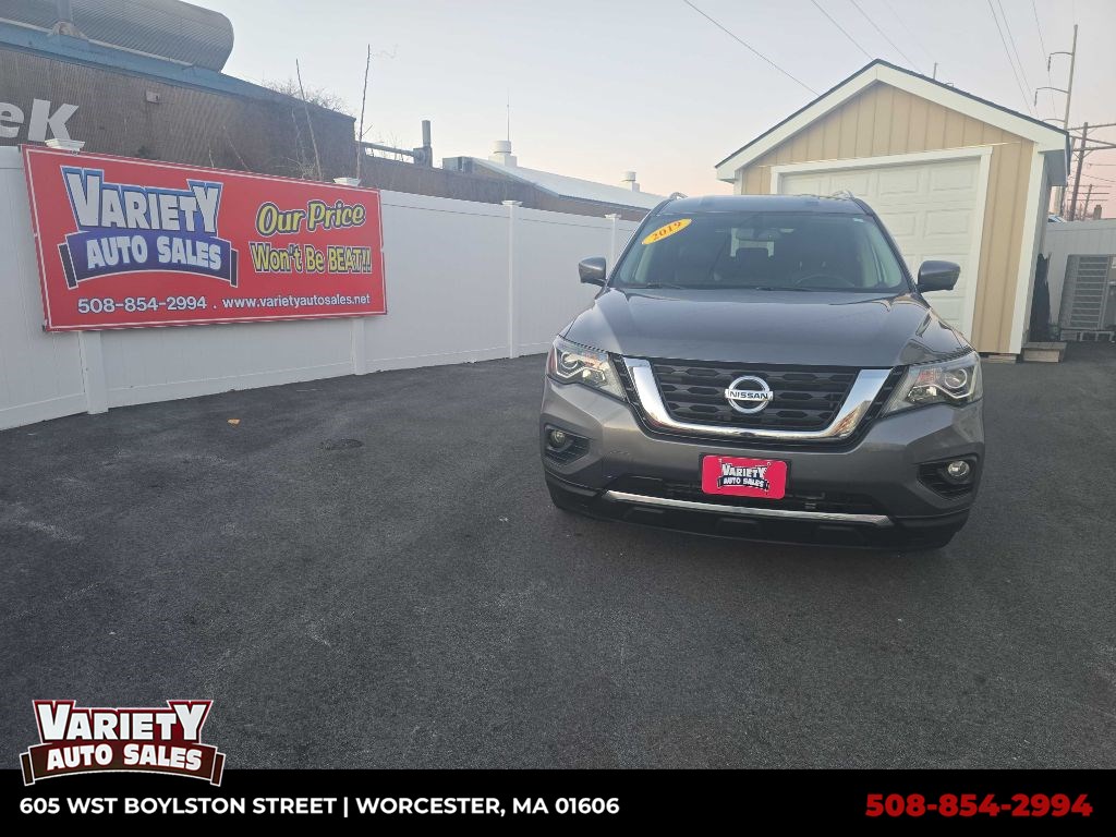 2019 Nissan Pathfinder SL