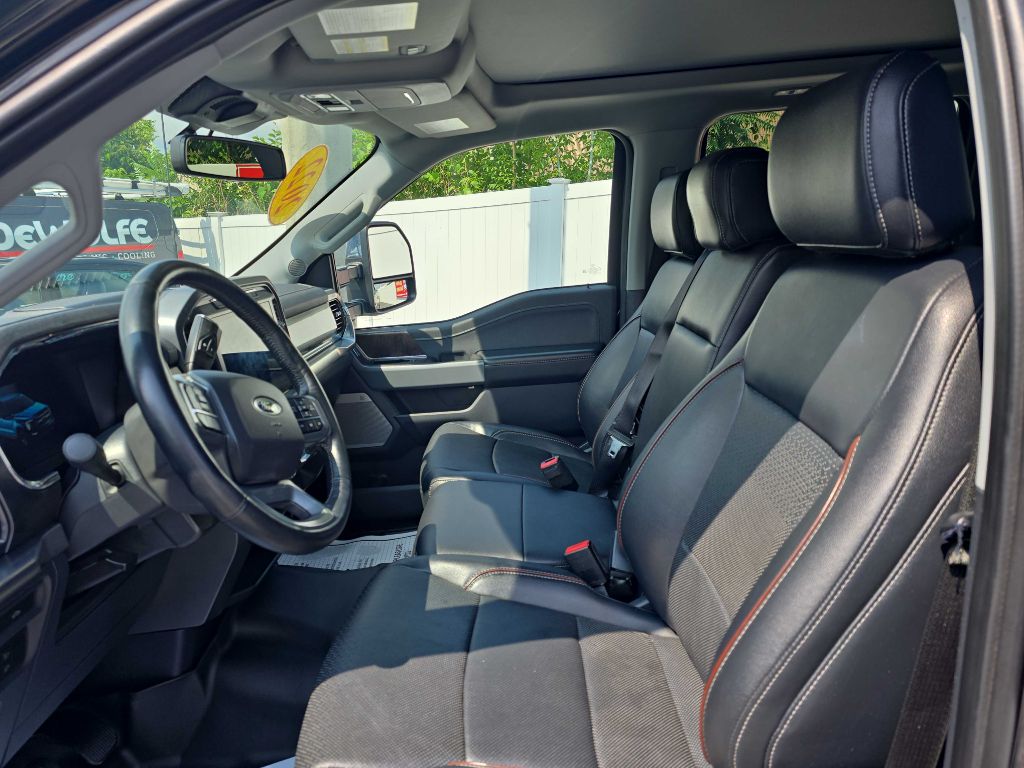 2022 Ford F-150 Lariat photo 8