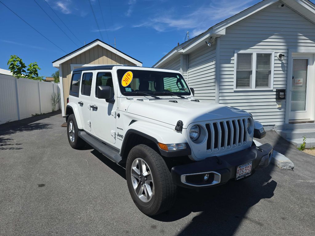 2019 Jeep Wrangler Unlimited Sahara photo 2