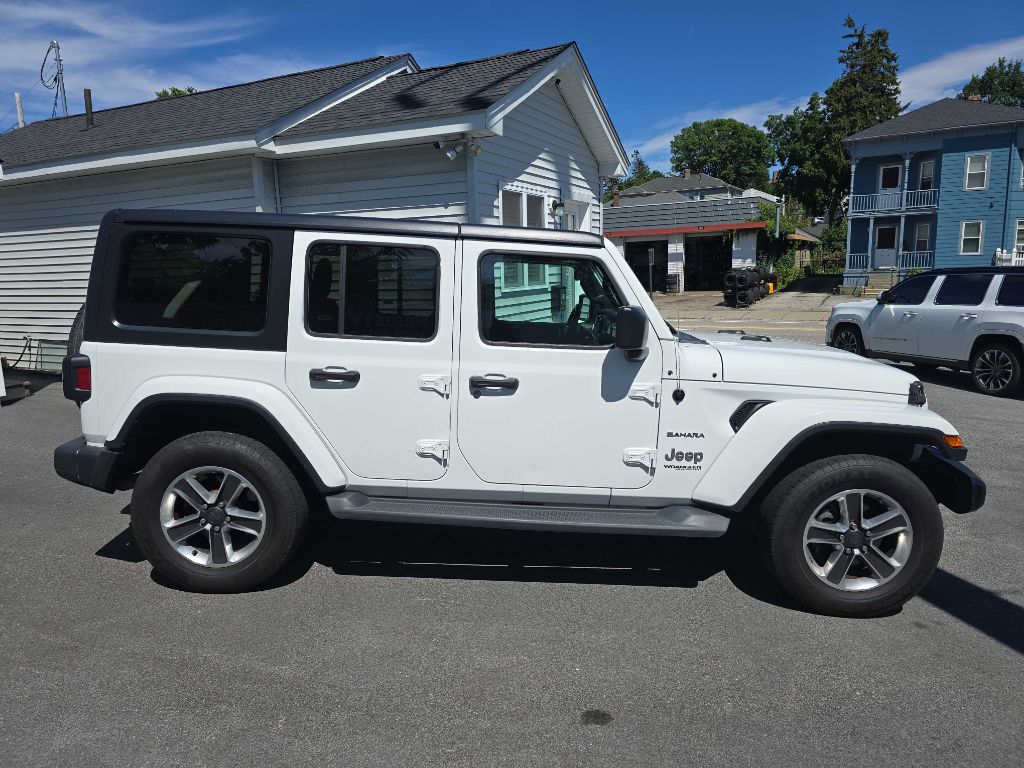 2019 Jeep Wrangler Unlimited Sahara photo 3