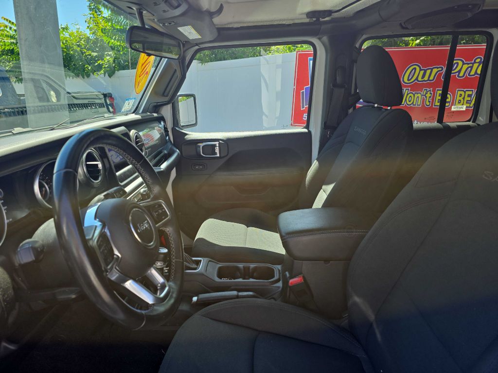 2019 Jeep Wrangler Unlimited Sahara photo 13