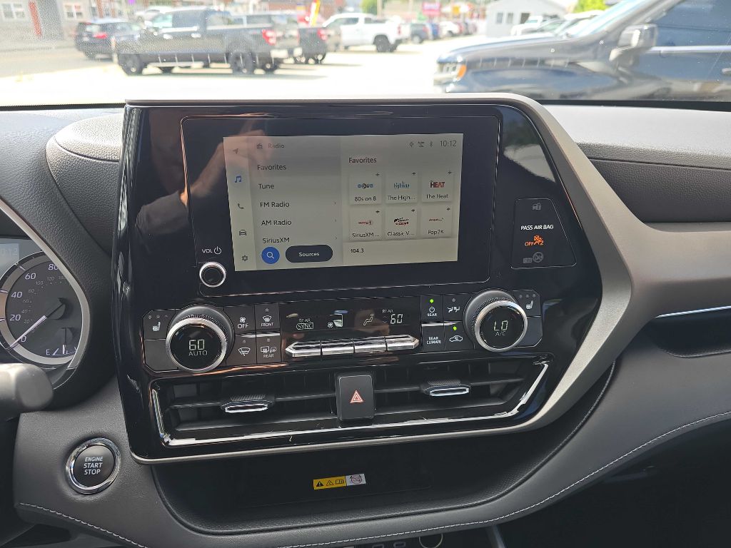 2023 Toyota Highlander XLE photo 15