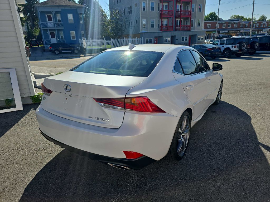 2018 Lexus IS 300 photo 6