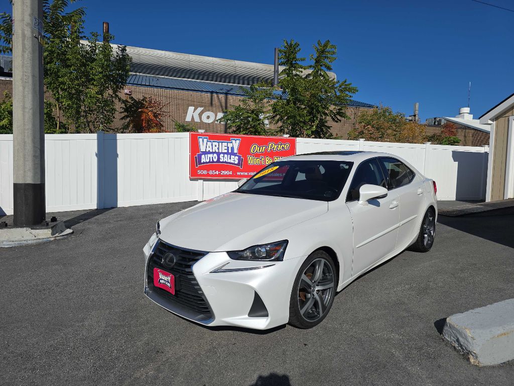 2018 Lexus IS 300 photo 11