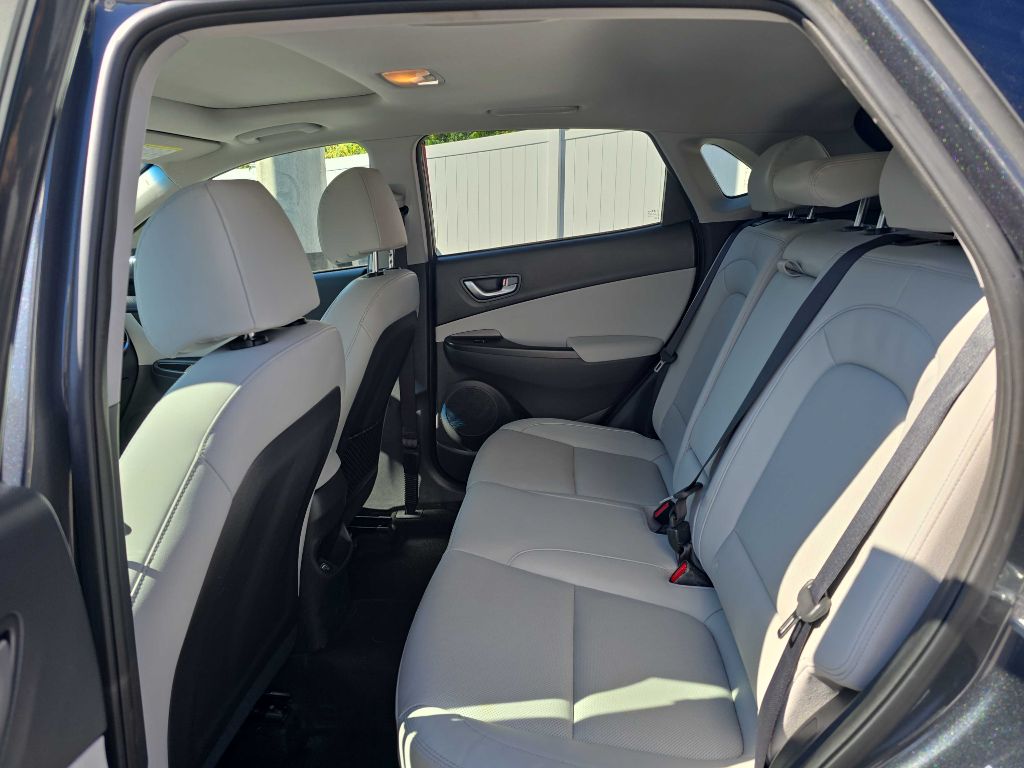 2022 Hyundai Kona Limited photo 14