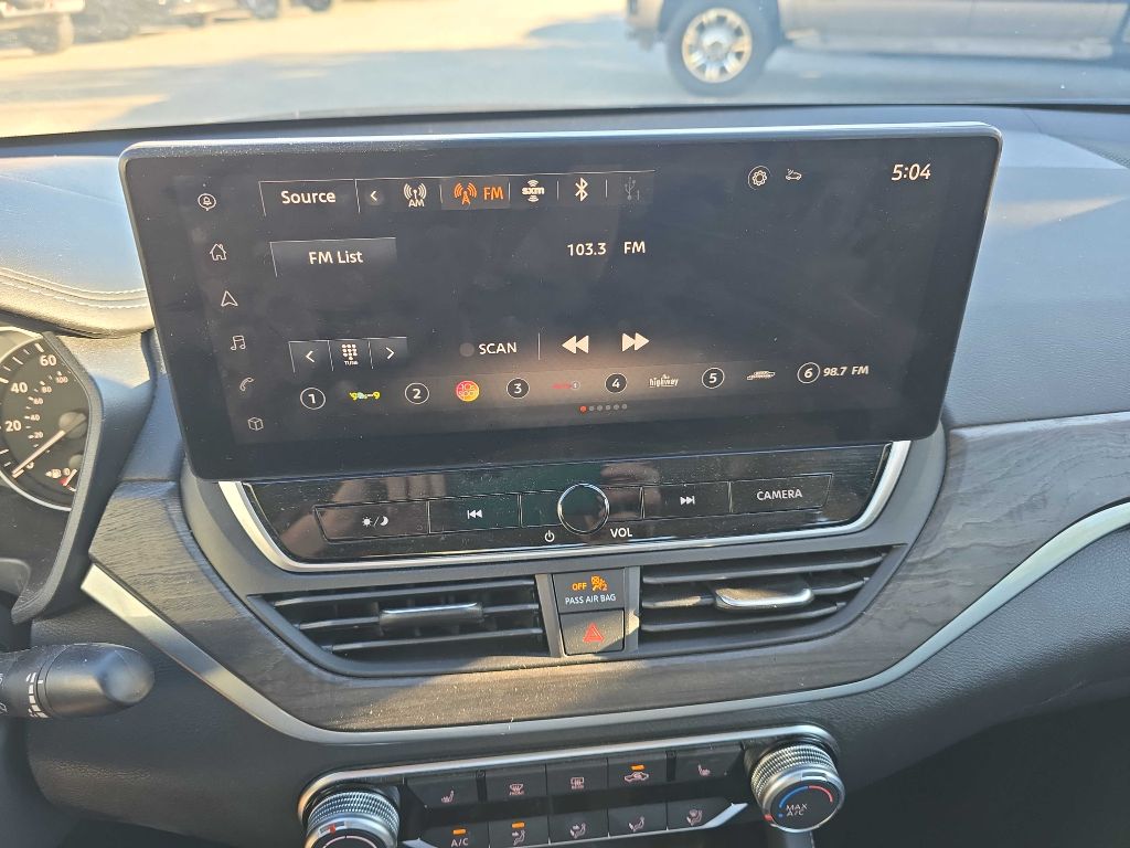 2024 Nissan Altima 2.5 SV photo 14