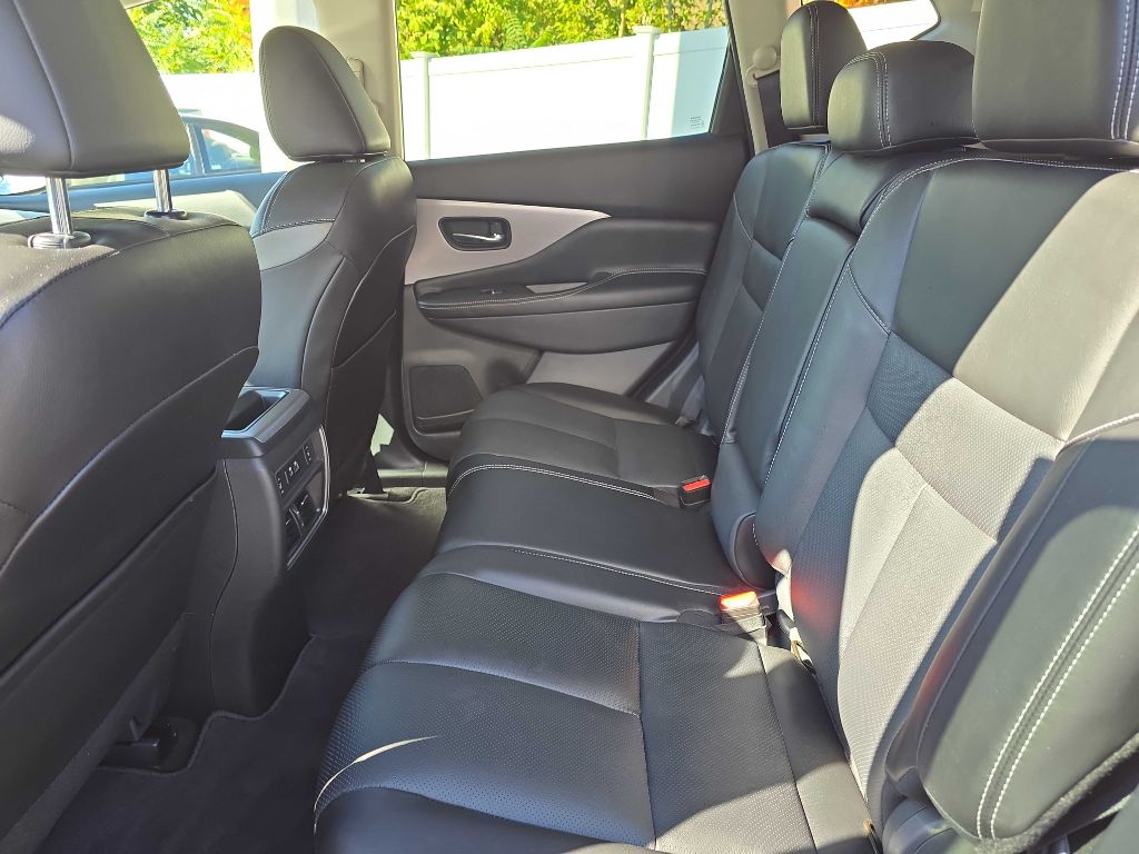 2024 Nissan Murano SL photo 13