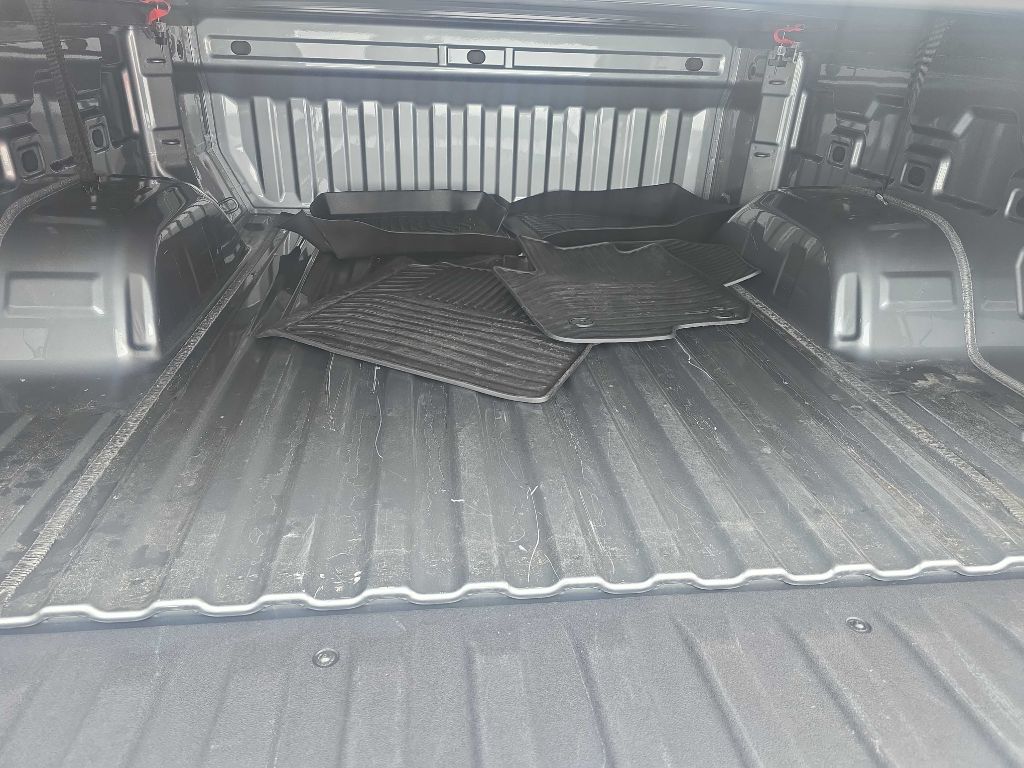 2023 Chevrolet Silverado 1500 LT - Photo 8