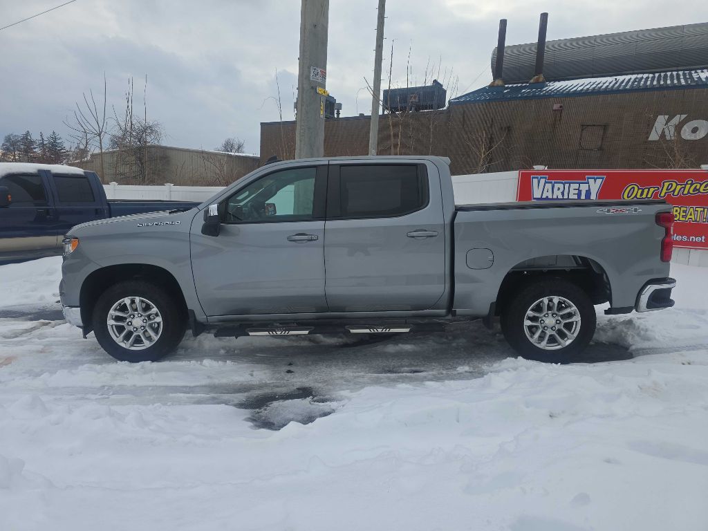 2023 Chevrolet Silverado 1500 LT - Photo 10