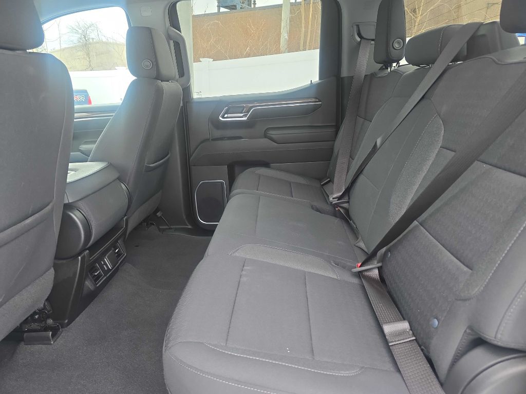 2023 Chevrolet Silverado 1500 LT - Photo 13