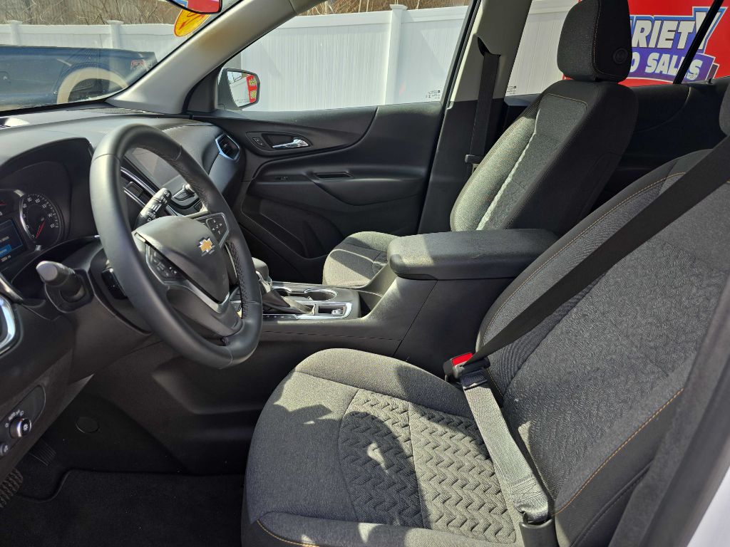 2023 Chevrolet Equinox LT - Photo 12