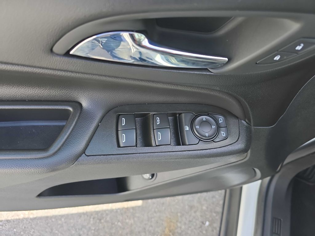 2023 Chevrolet Equinox LT - Photo 14
