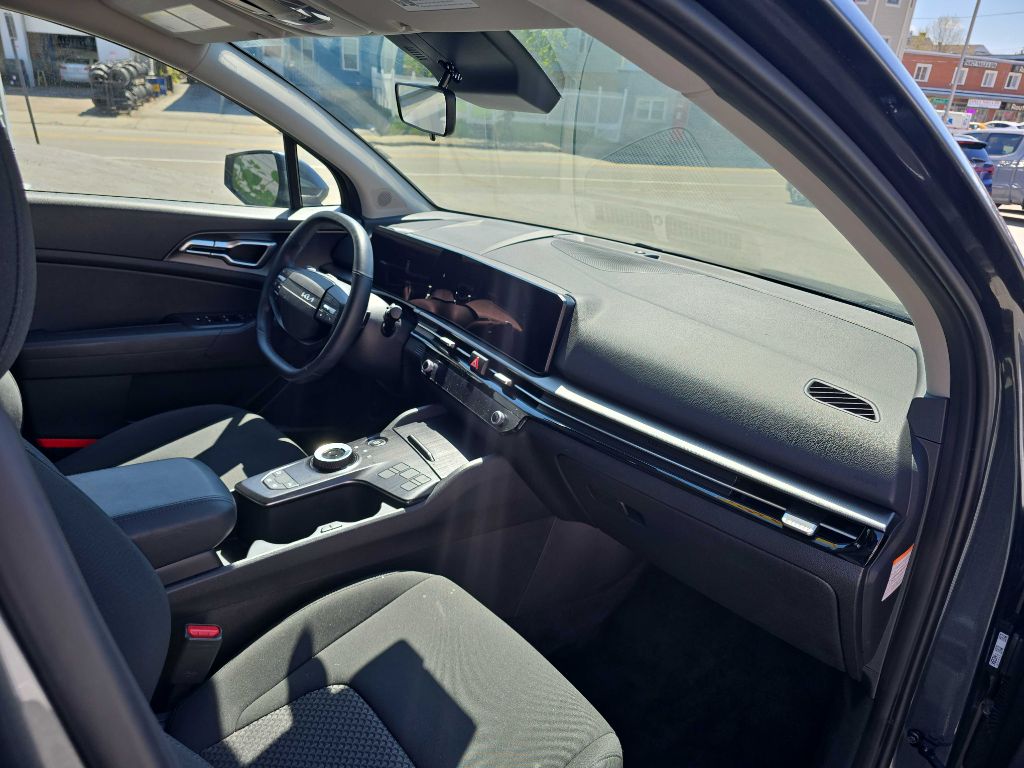 2026 Kia Sportage LX Hybrid - Photo 14