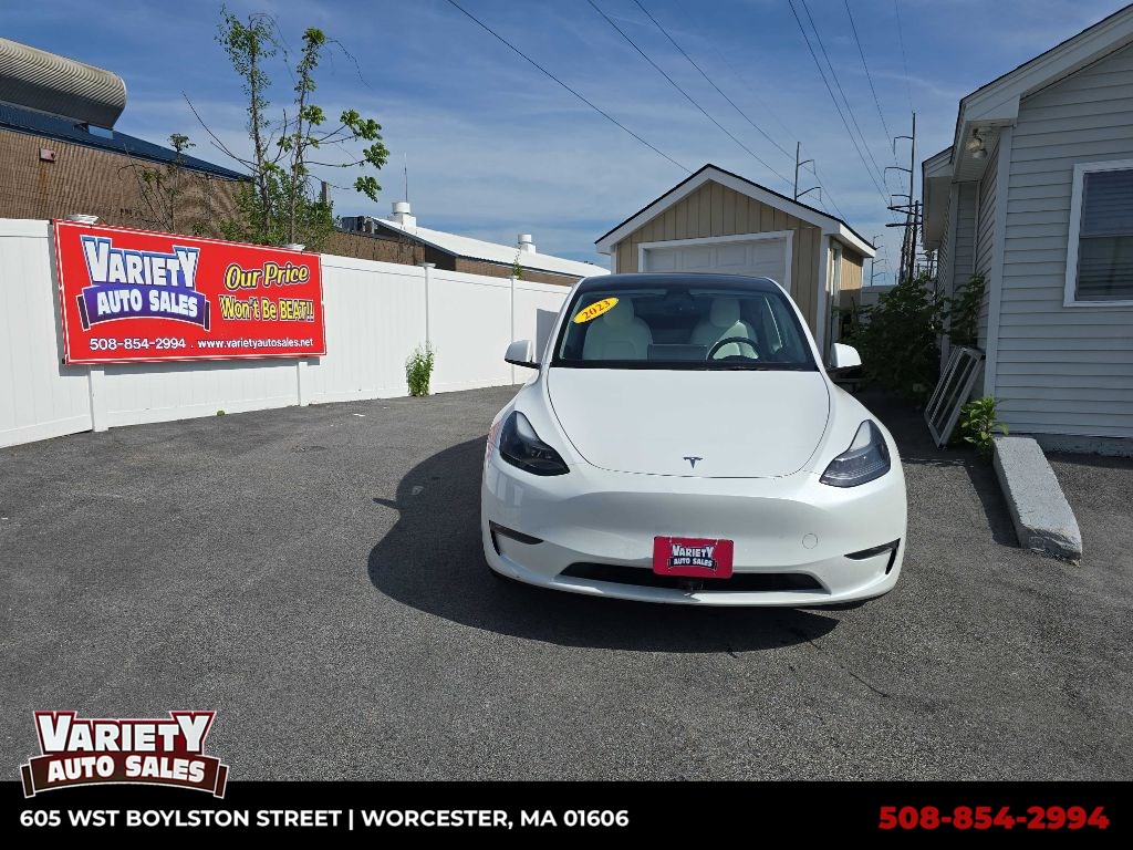 2023 Tesla Model Y Long Range Dual Motor All-Wheel Drive's photo