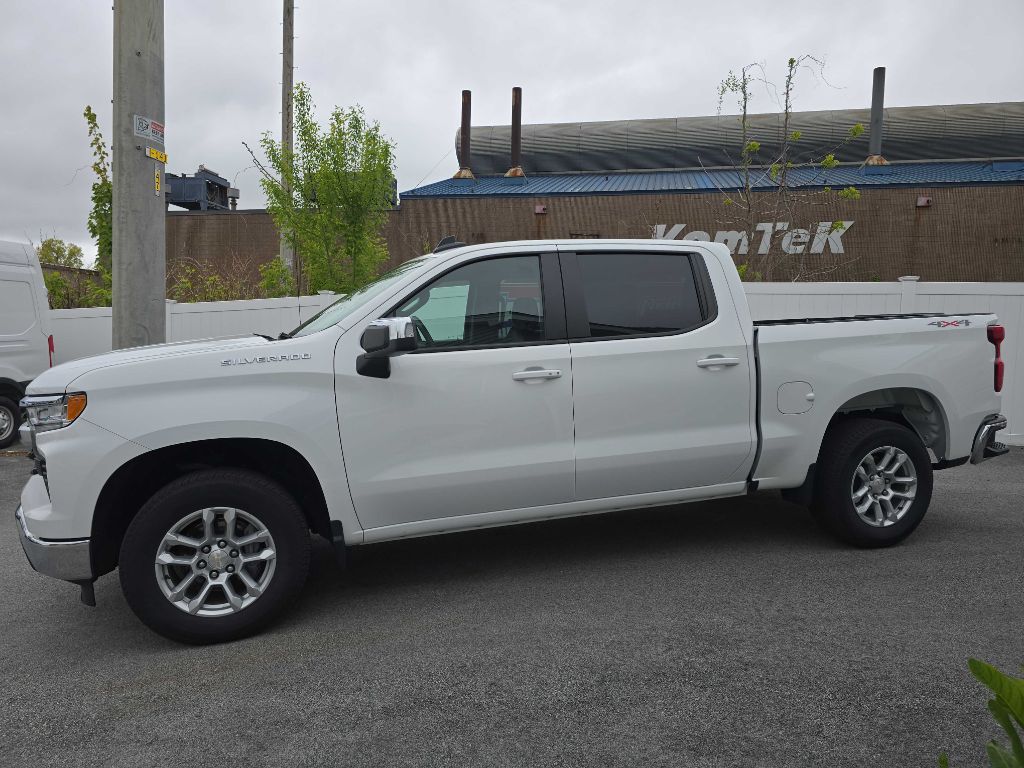 2024 Chevrolet Silverado 1500 LT - Photo 11