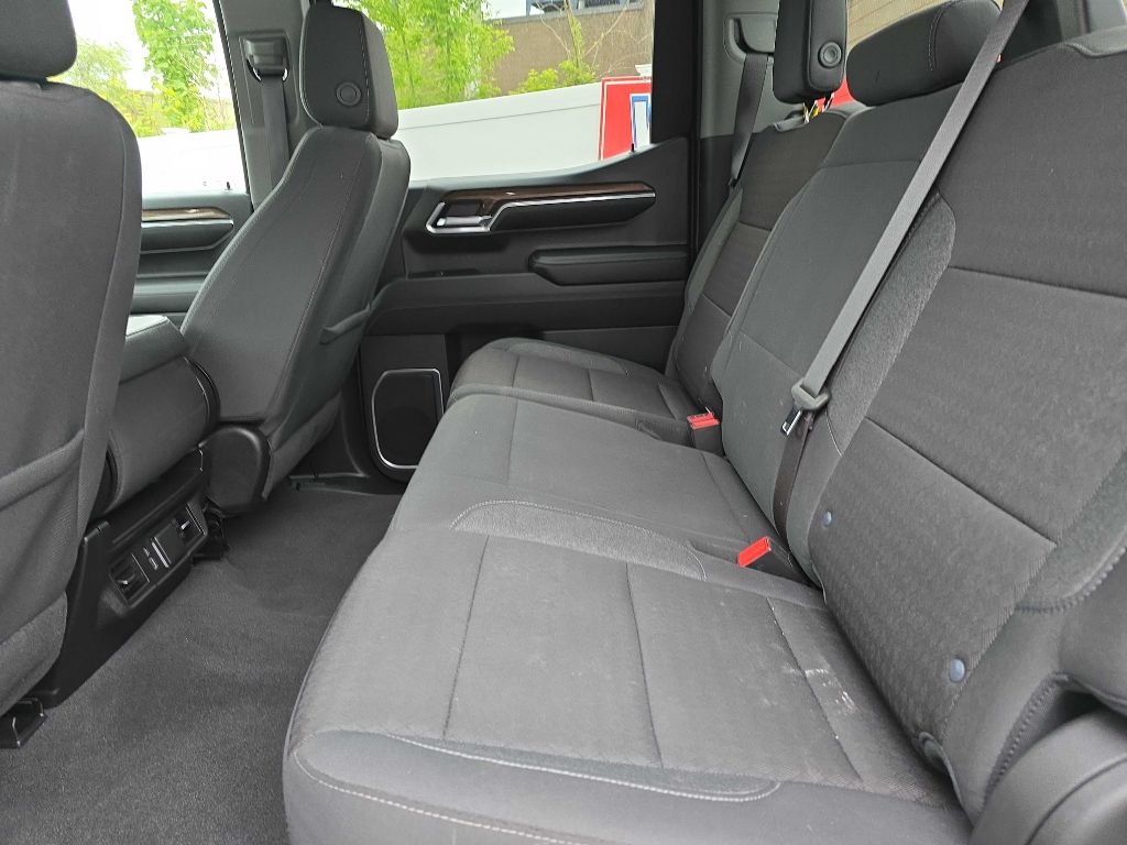 2024 Chevrolet Silverado 1500 LT - Photo 15