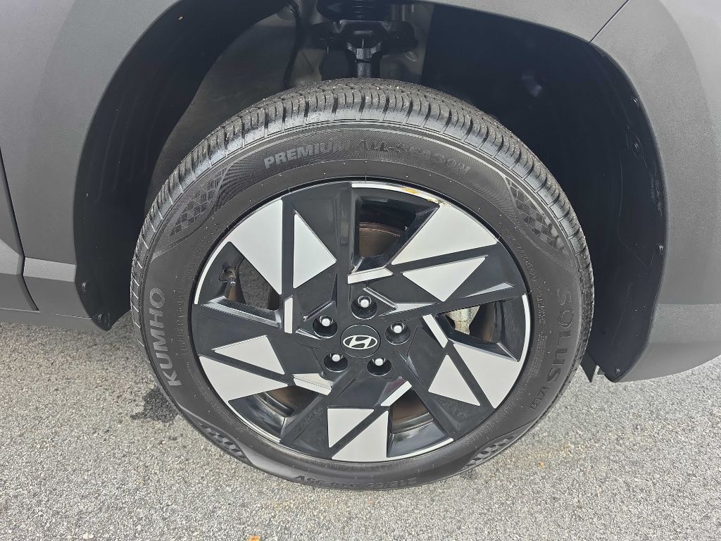 Hyundai Kona photo 4