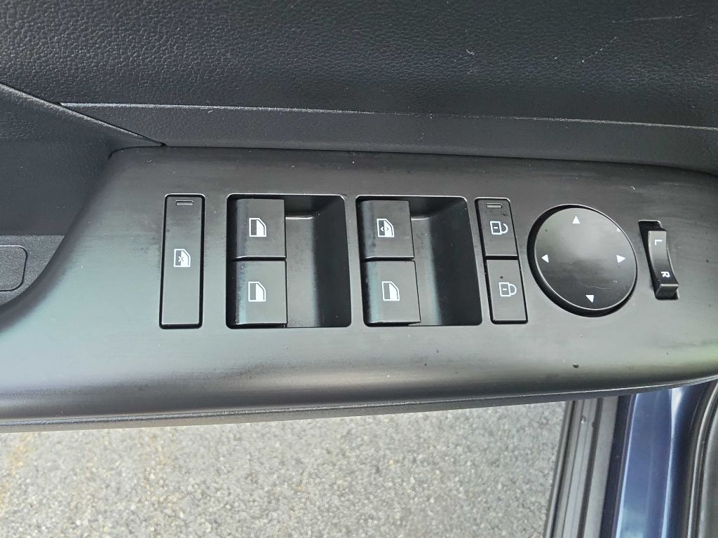 Hyundai Kona photo 17