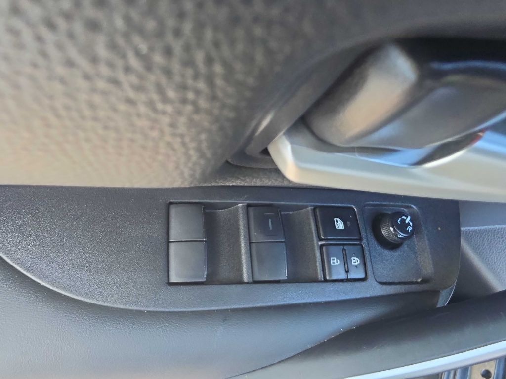 Toyota Corolla photo 17