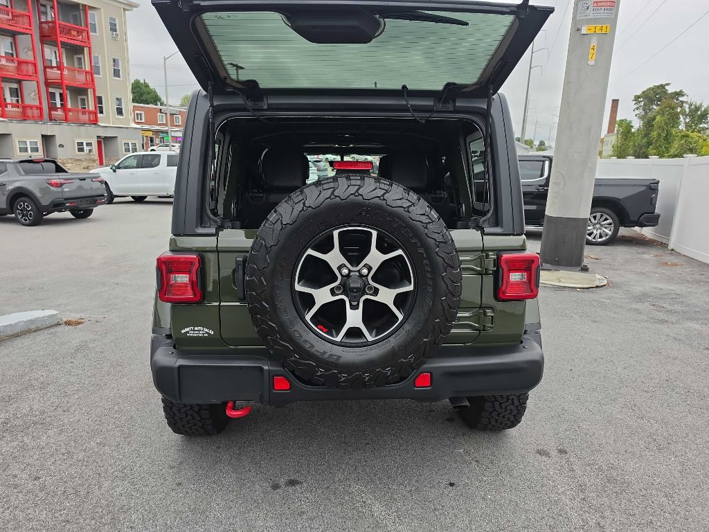 Jeep Wrangler photo 9