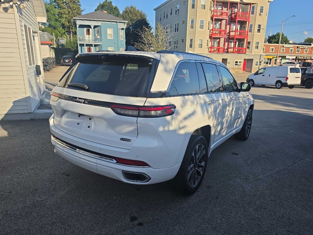 Jeep Grand Cherokee photo 6