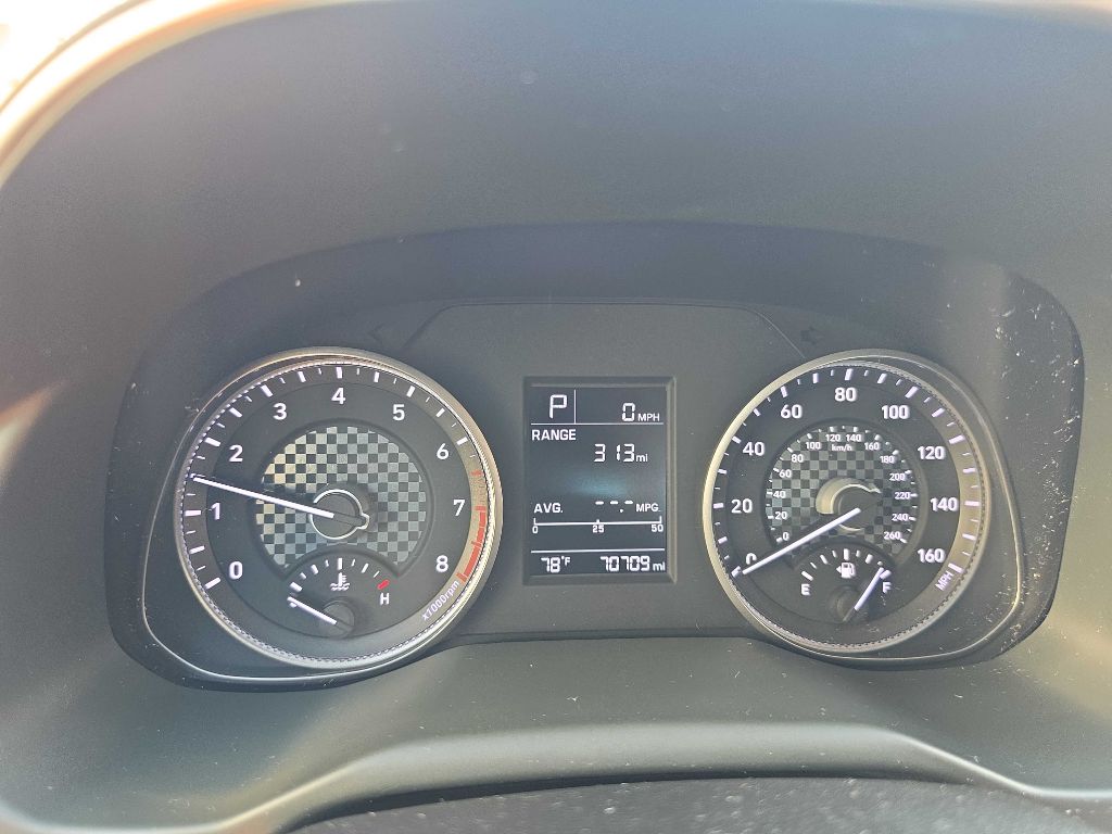 Hyundai Elantra photo 17