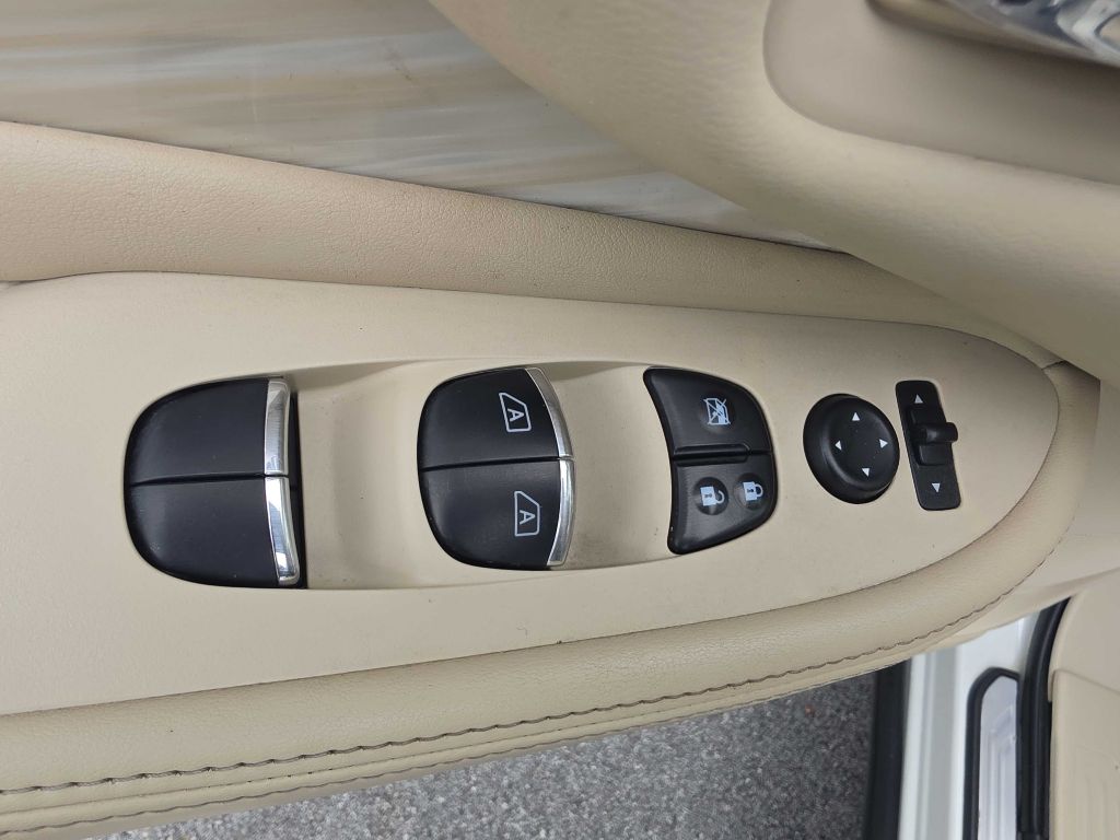 Nissan Murano photo 18