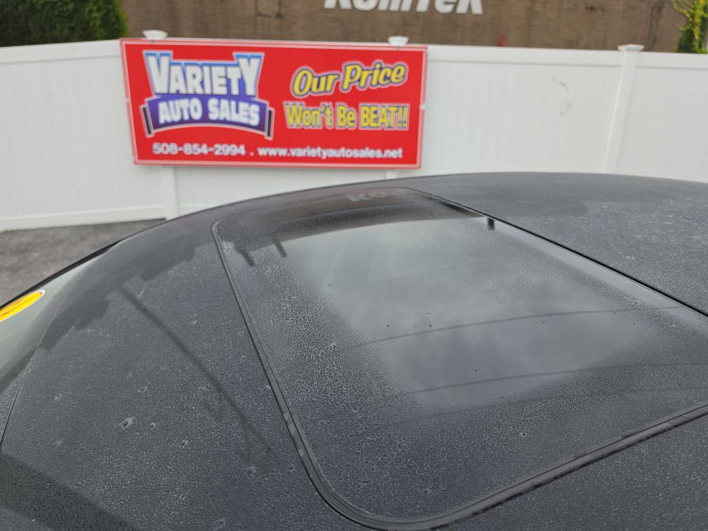 Photo 13 of this Nissan Altima
