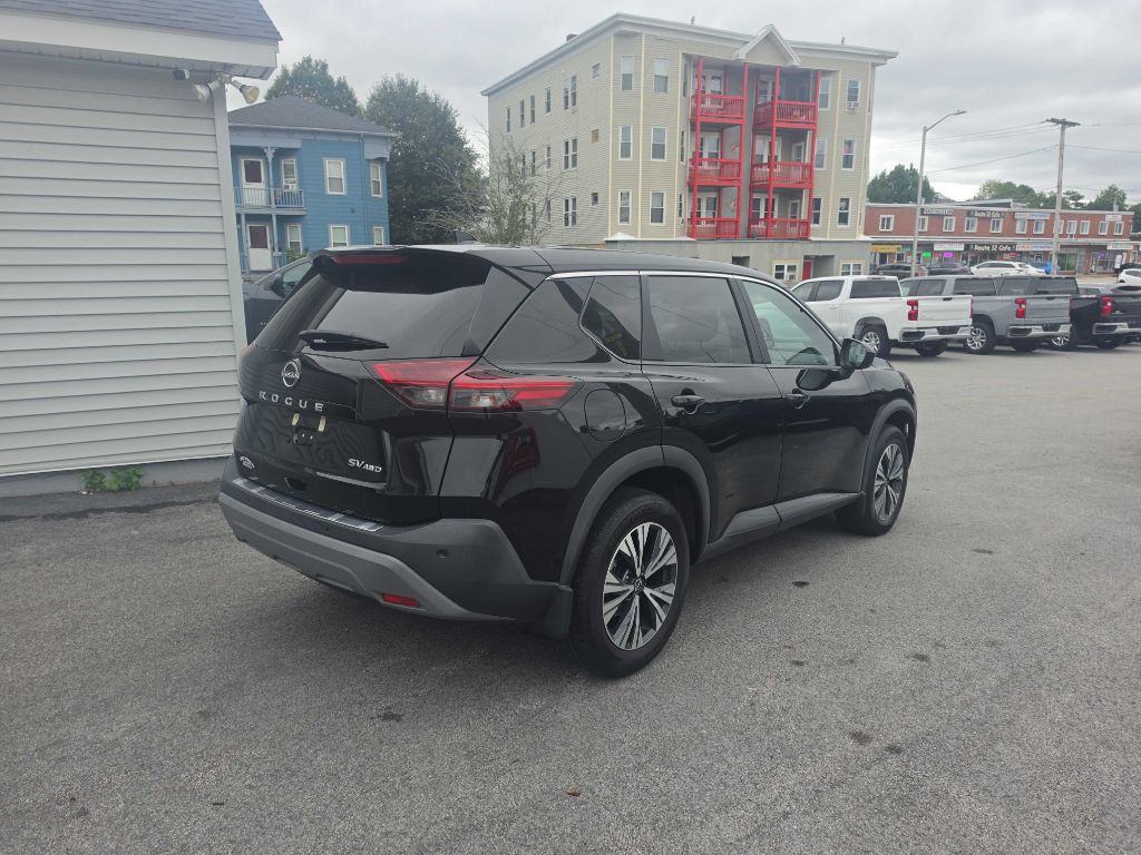Photo 6 of this Nissan Rogue
