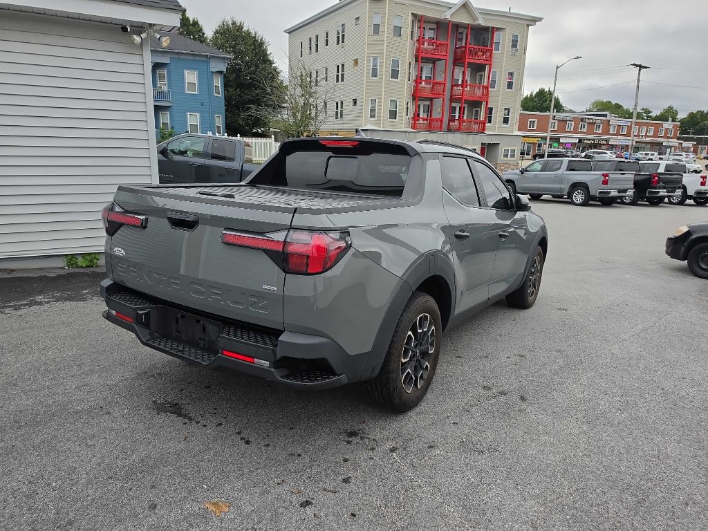 Photo 6 of this Hyundai Santa Cruz