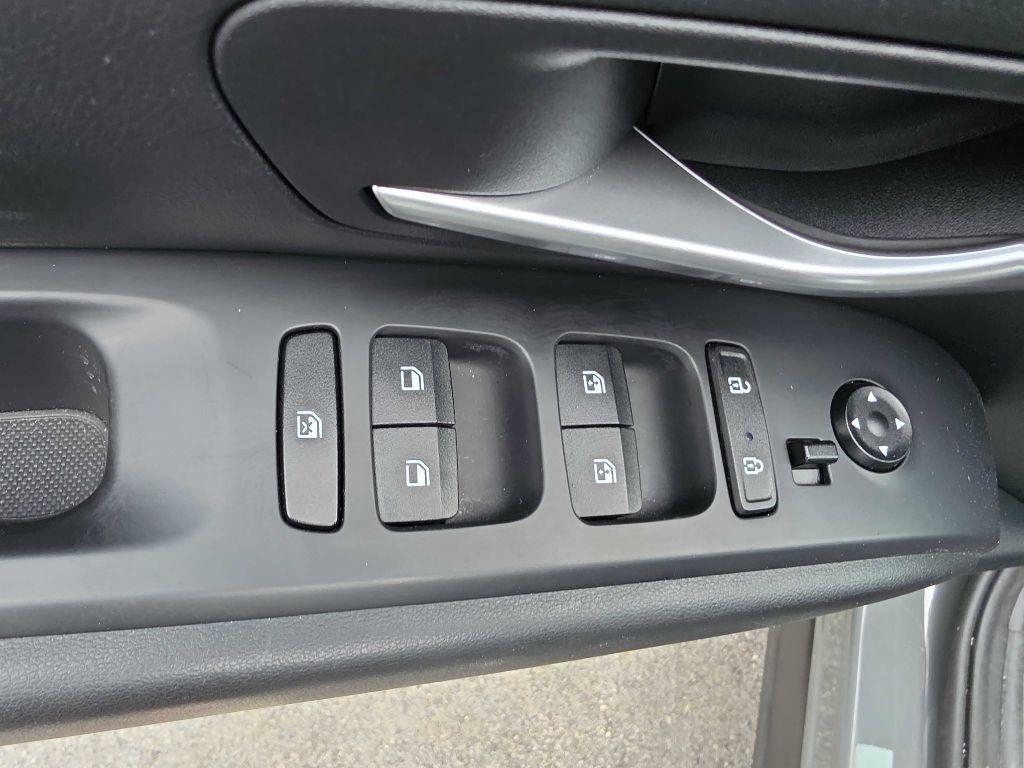 Photo 17 of this Hyundai Santa Cruz