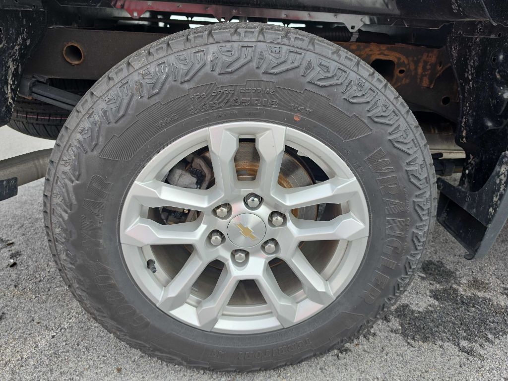 Chevrolet Silverado photo 4