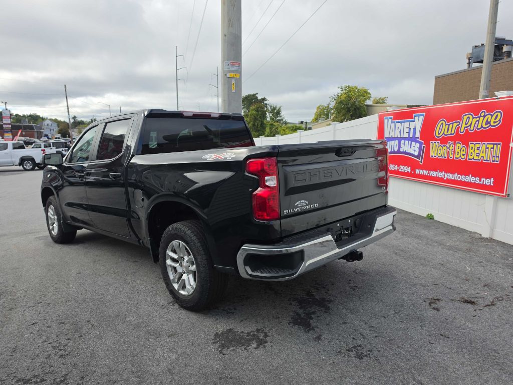 Chevrolet Silverado photo 11