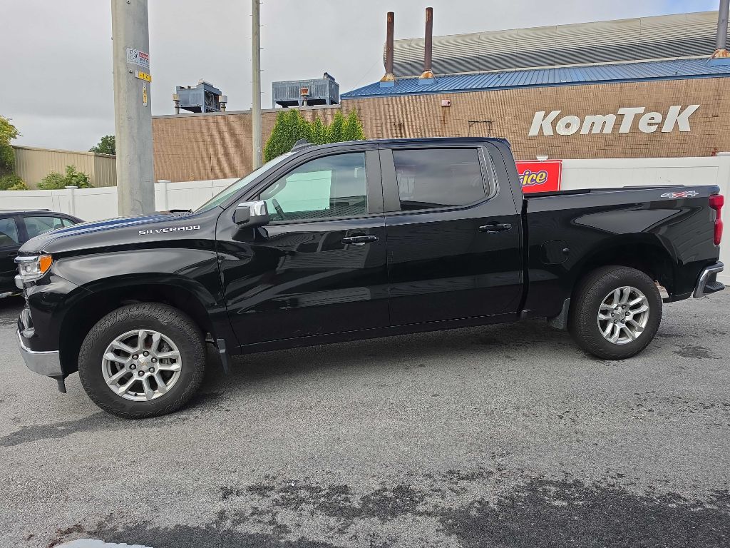 Chevrolet Silverado photo 12