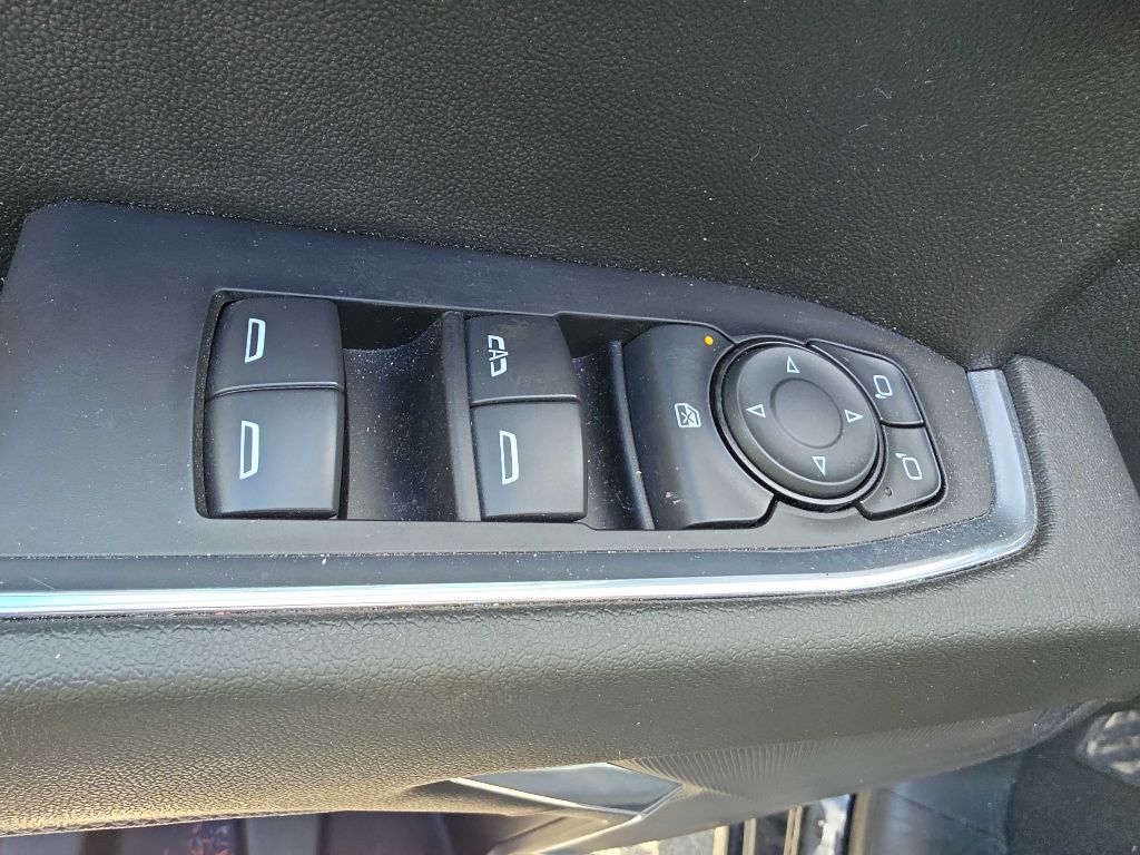 Chevrolet Silverado photo 20