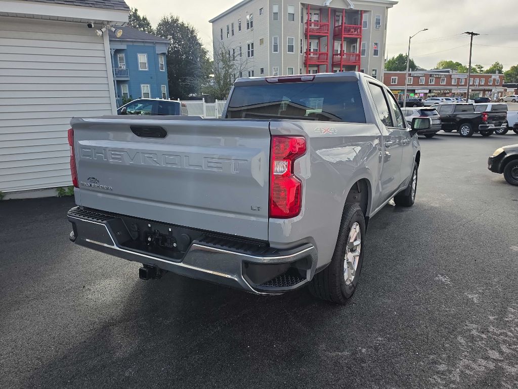 Photo 6 of this Chevrolet Silverado 1500
