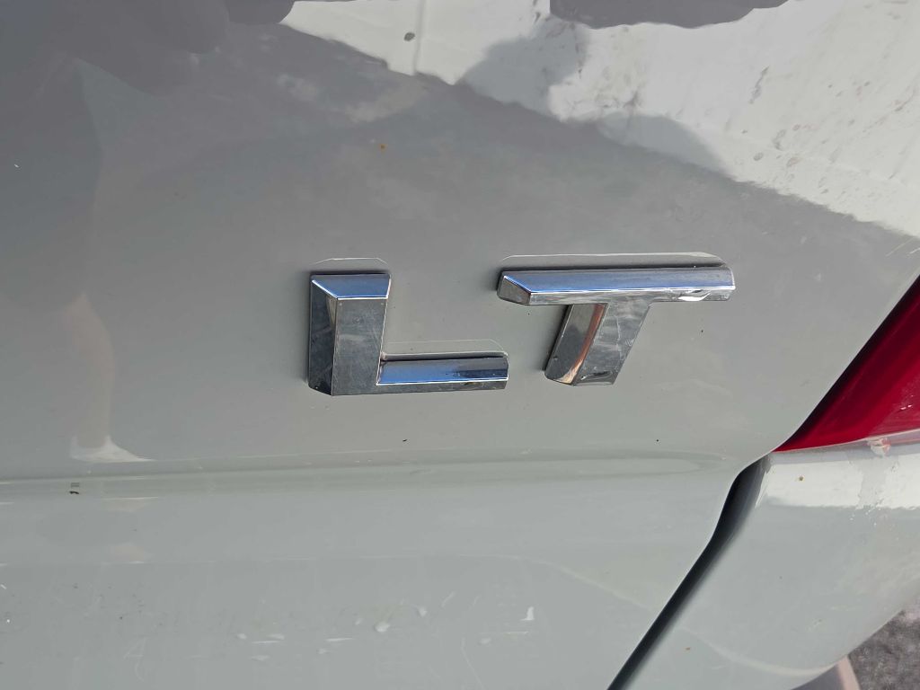 Photo 9 of this Chevrolet Silverado 1500