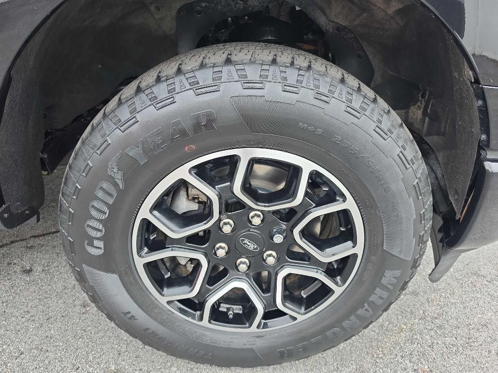 Photo 5 of this Ford F-150