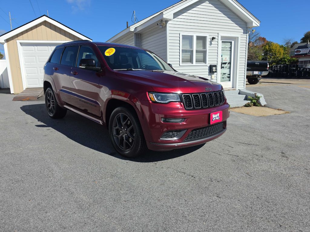 Photo 2 of this Jeep Grand Cherokee