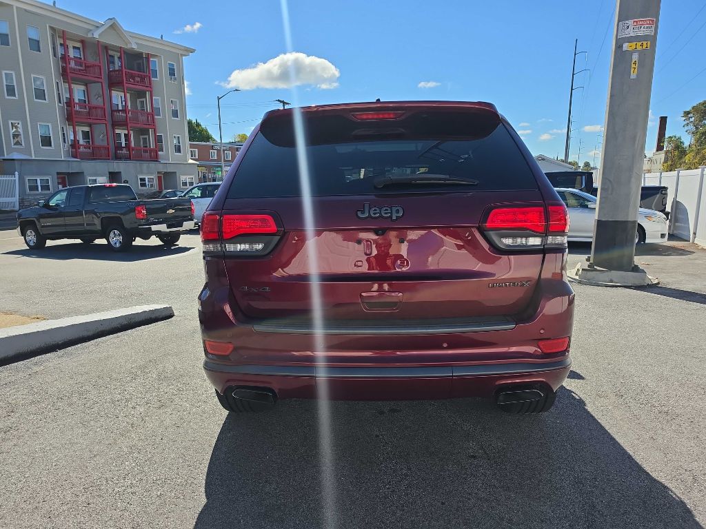 Photo 7 of this Jeep Grand Cherokee