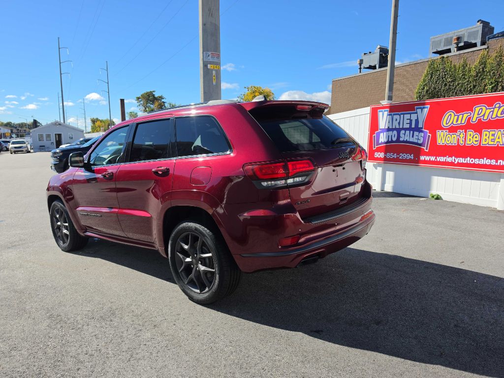 Photo 10 of this Jeep Grand Cherokee